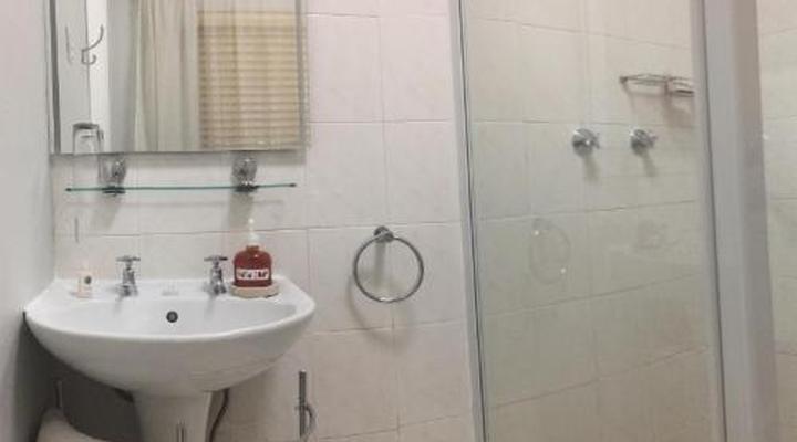 Aandbloem Guest House