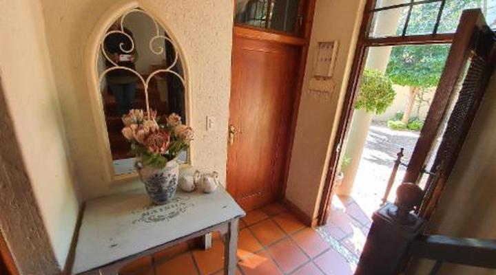 Waterhouse Guest Lodge - Indus Street