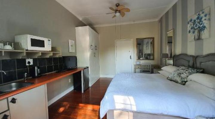 Waterhouse Guest Lodge - Bourke Street