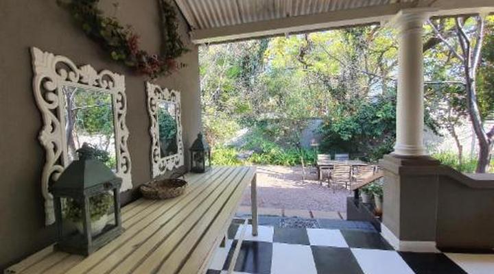 Waterhouse Guest Lodge - Bourke Street