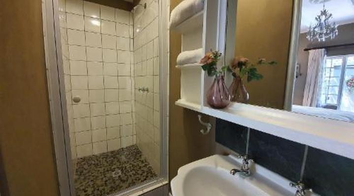 Waterhouse Guest Lodge - Bourke Street