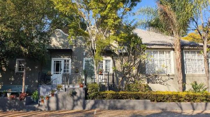 Waterhouse Guest Lodge - Bourke Street