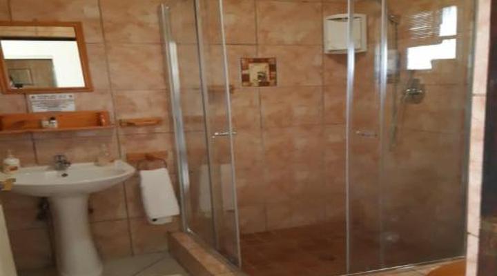 Mannah Executive Guest Lodge