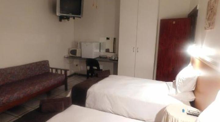 Fourie Street 199 Bed and Breakfast