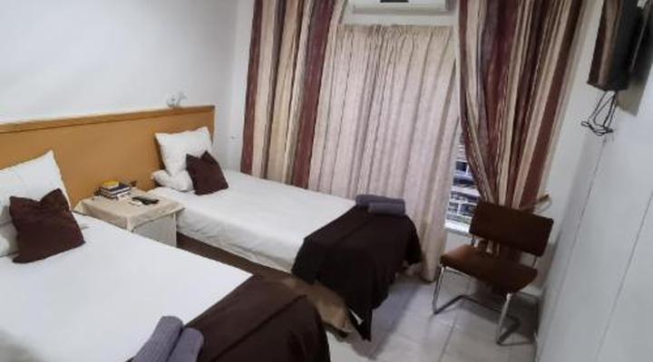 Fourie Street 199 Bed and Breakfast