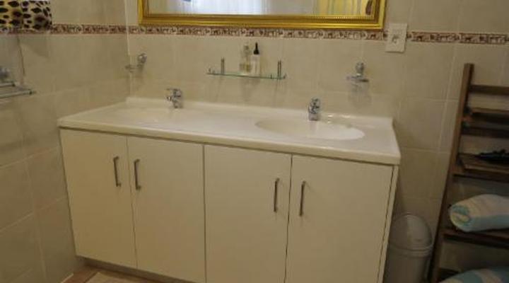 Easy Five Guest House