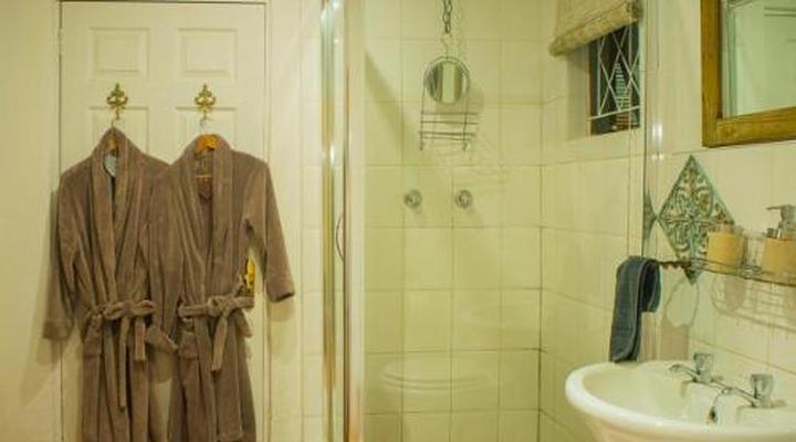 Midlands Inverness Cottages