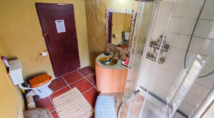 Adama Artistic Chalets & Teepees