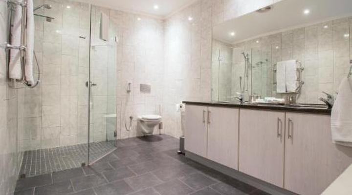 Cambalala Guest House