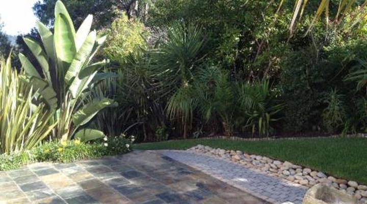 Cambalala Guest House