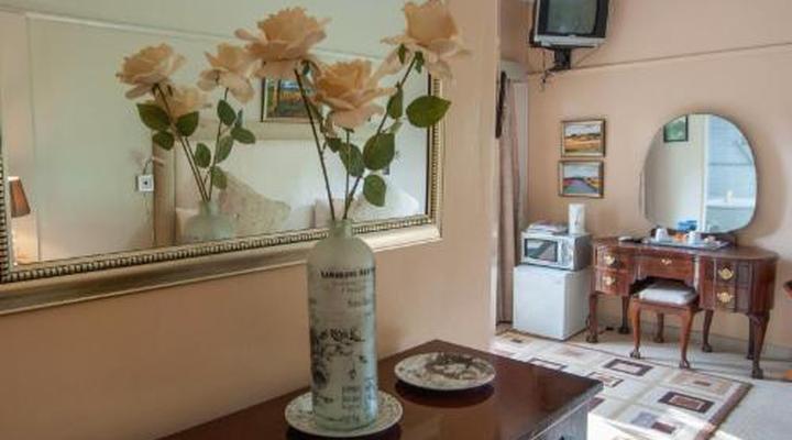 Chez Nous Bed and Breakfast