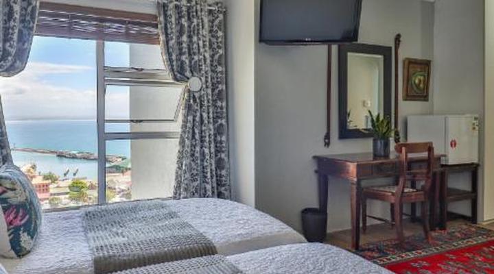 3 Colours Blue Guest House