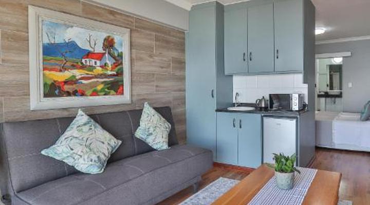 3 Colours Blue Guest House