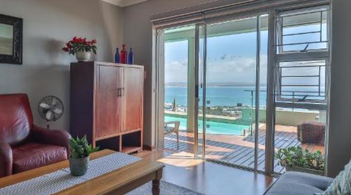 3 Colours Blue Guest House