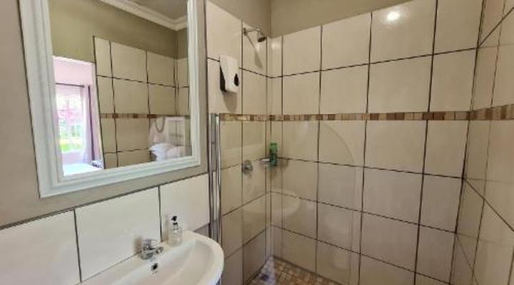 La Luna @ Misty Mountains