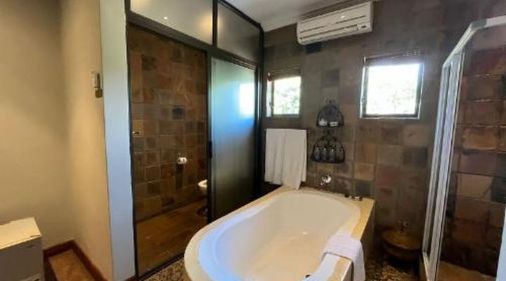 Lazy Lizard Guest House