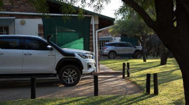 Woodlands Stop Over and Lodge