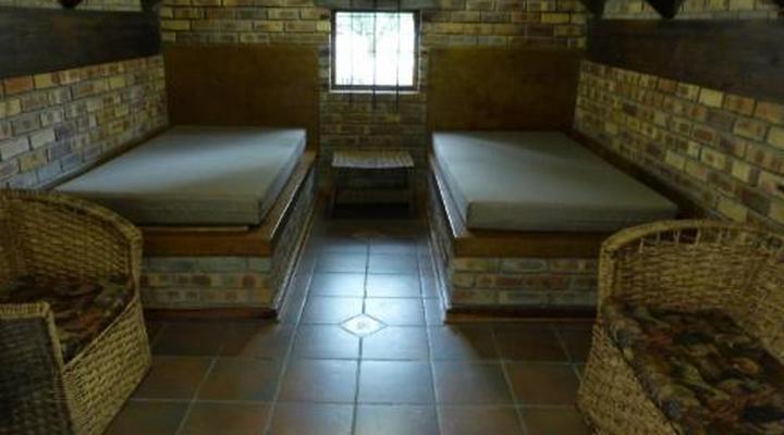 Woodlands Stop Over and Lodge