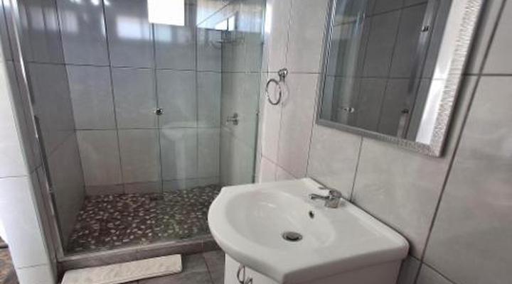 Castello Guest House