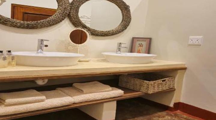 De Leeuwenhof Estate