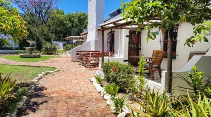 De Leeuwenhof Estate