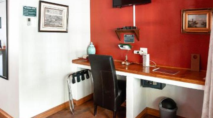 De Leeuwenhof Estate