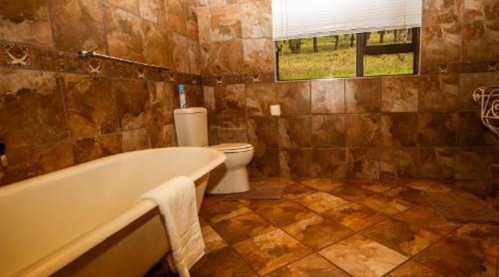 BassFeather Country Lodge