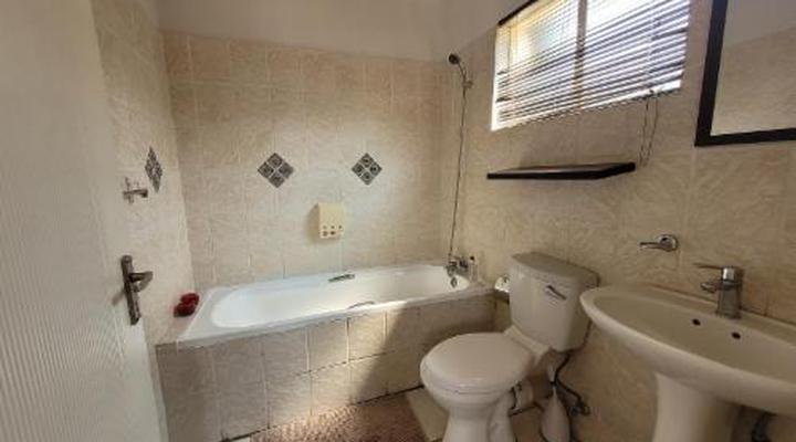 Molopo Naledi Guest Lodge