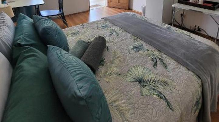 Molopo Naledi Guest Lodge