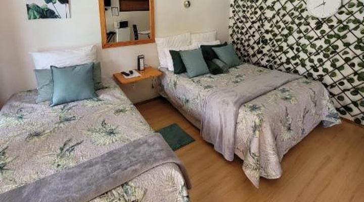 Molopo Naledi Guest Lodge