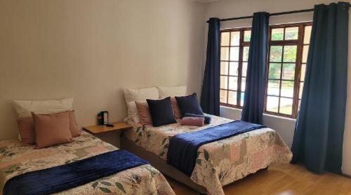 Molopo Naledi Guest Lodge