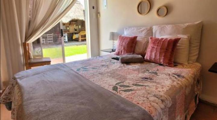 Molopo Naledi Guest Lodge