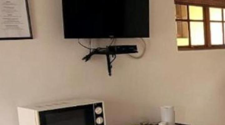 Molopo Naledi Guest Lodge