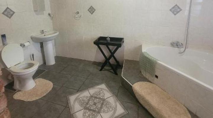 Molopo Naledi Guest Lodge