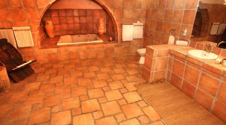 Mount Etjo Safari Lodge