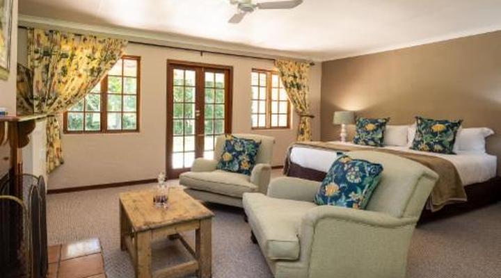 Halliwell Country Inn