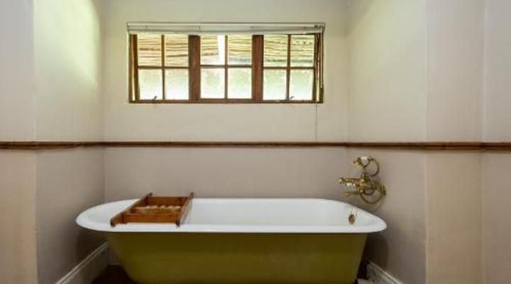 Halliwell Country Inn