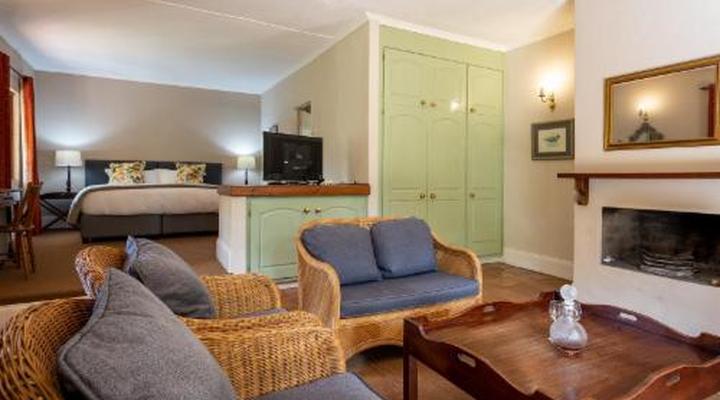 Halliwell Country Inn