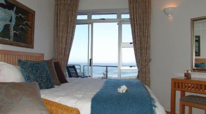 Diaz 15 House on the Bay