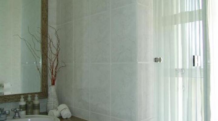 Diaz 15 House on the Bay