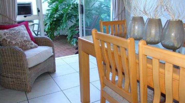 Diaz 15 House on the Bay