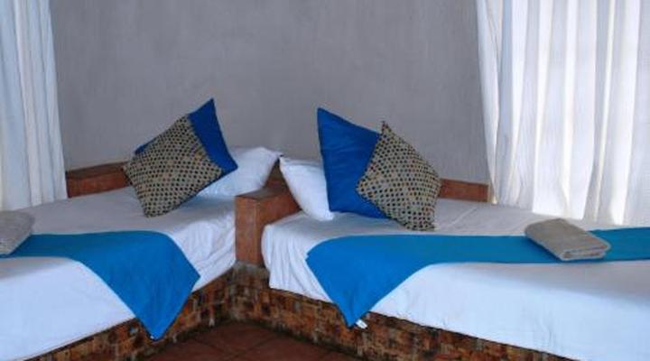 Henk van Rooyen Park