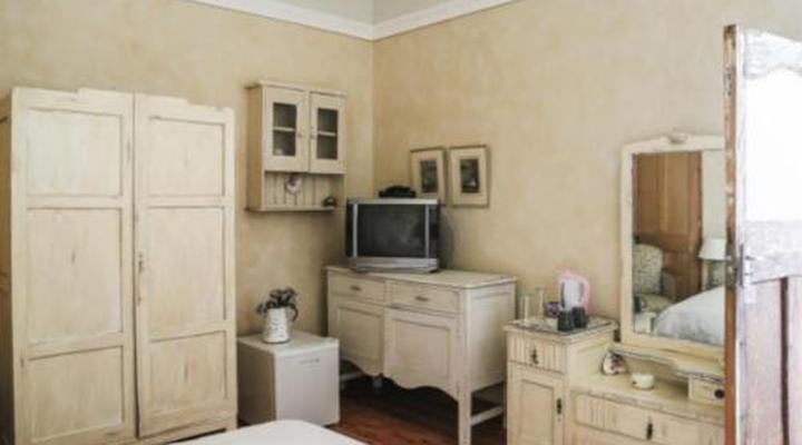 The Green Acorn Guest House