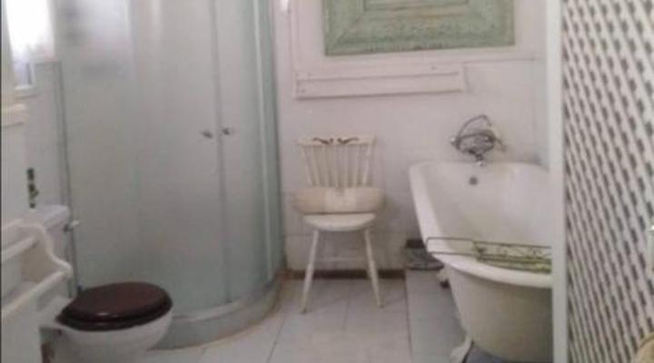 The Green Acorn Guest House