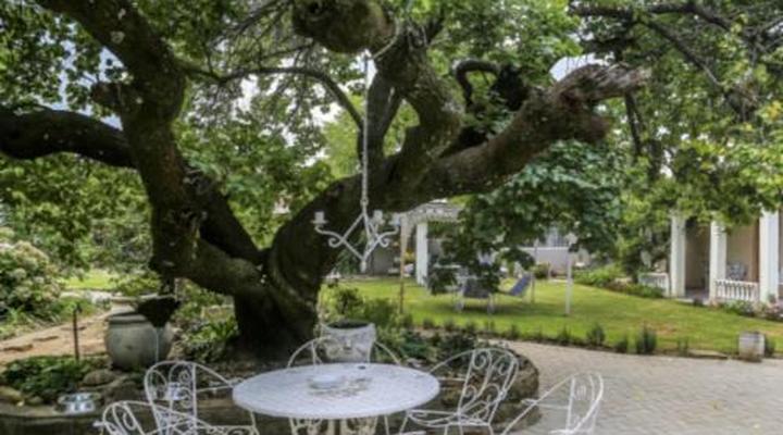 The Green Acorn Guest House