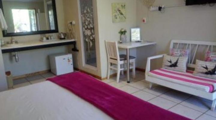 Die Blou Nartjie Guesthouse and Restaurant