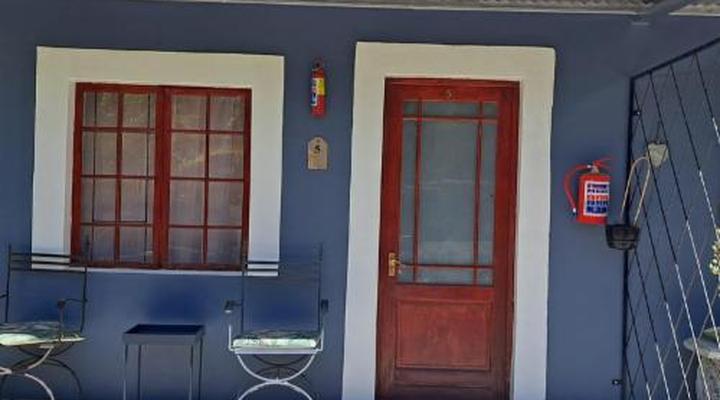 Die Blou Nartjie Guesthouse and Restaurant