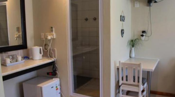 Die Blou Nartjie Guesthouse and Restaurant