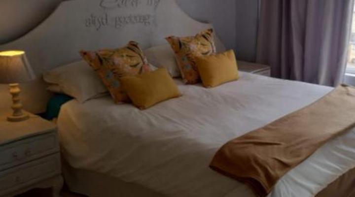 Die Blou Nartjie Guesthouse and Restaurant