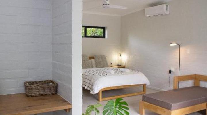 Raw Karoo Guest House